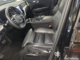  Volvo  XC60 Volvo  B4 Mild Hybrid Benzyna Plus Dark Auto 5d #9