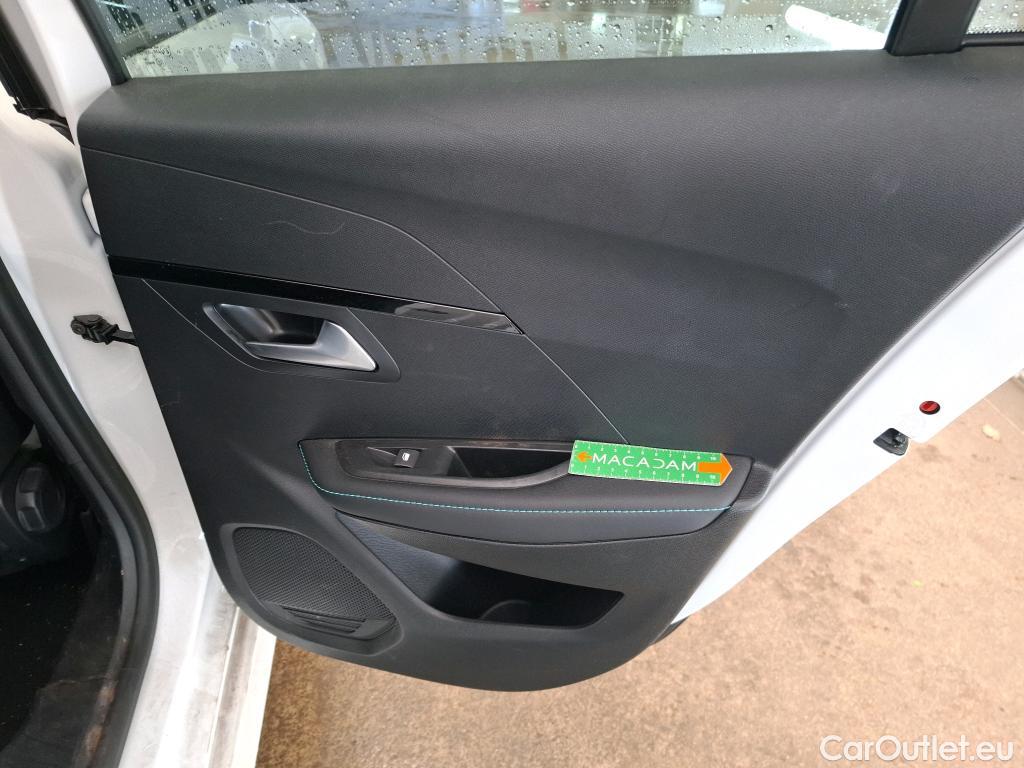  Peugeot  208  Allure Business 1.2 PureTech 100CV BVM6 E6d #12