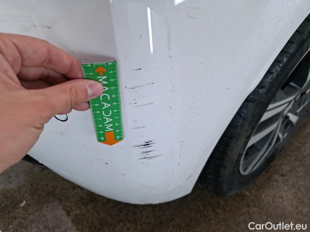 Peugeot  208  Allure Business 1.2 PureTech 100CV BVM6 E6d #8