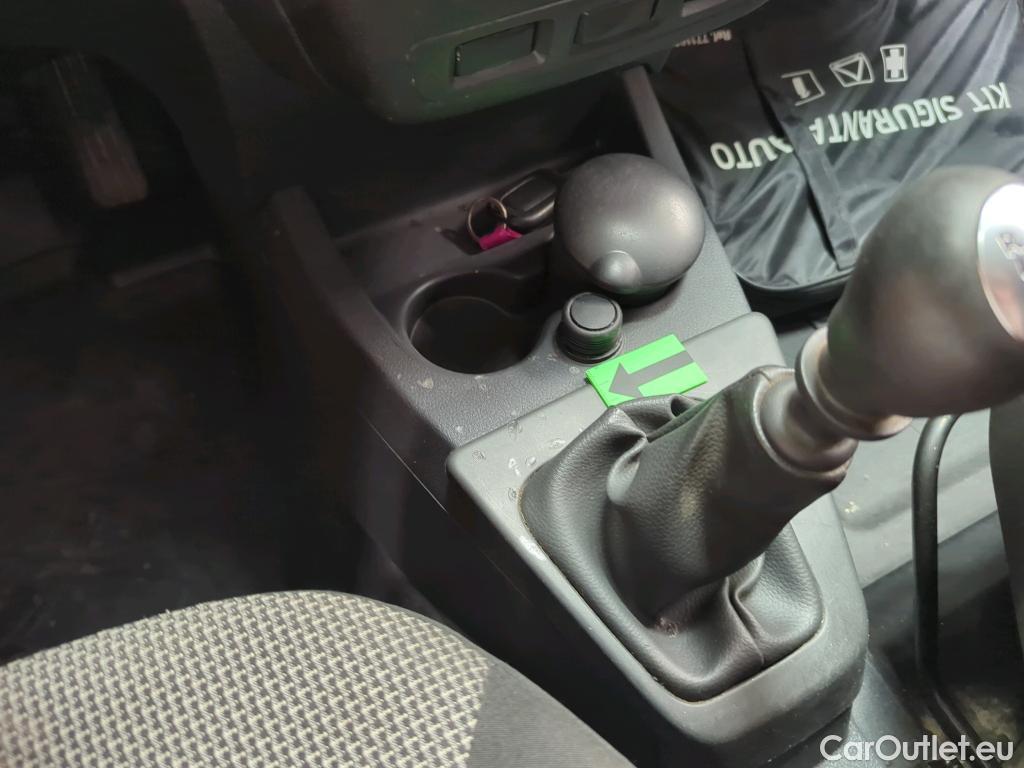 Dacia  Dokker 1.5 dCi 75 Ambiance Van 75HP #42