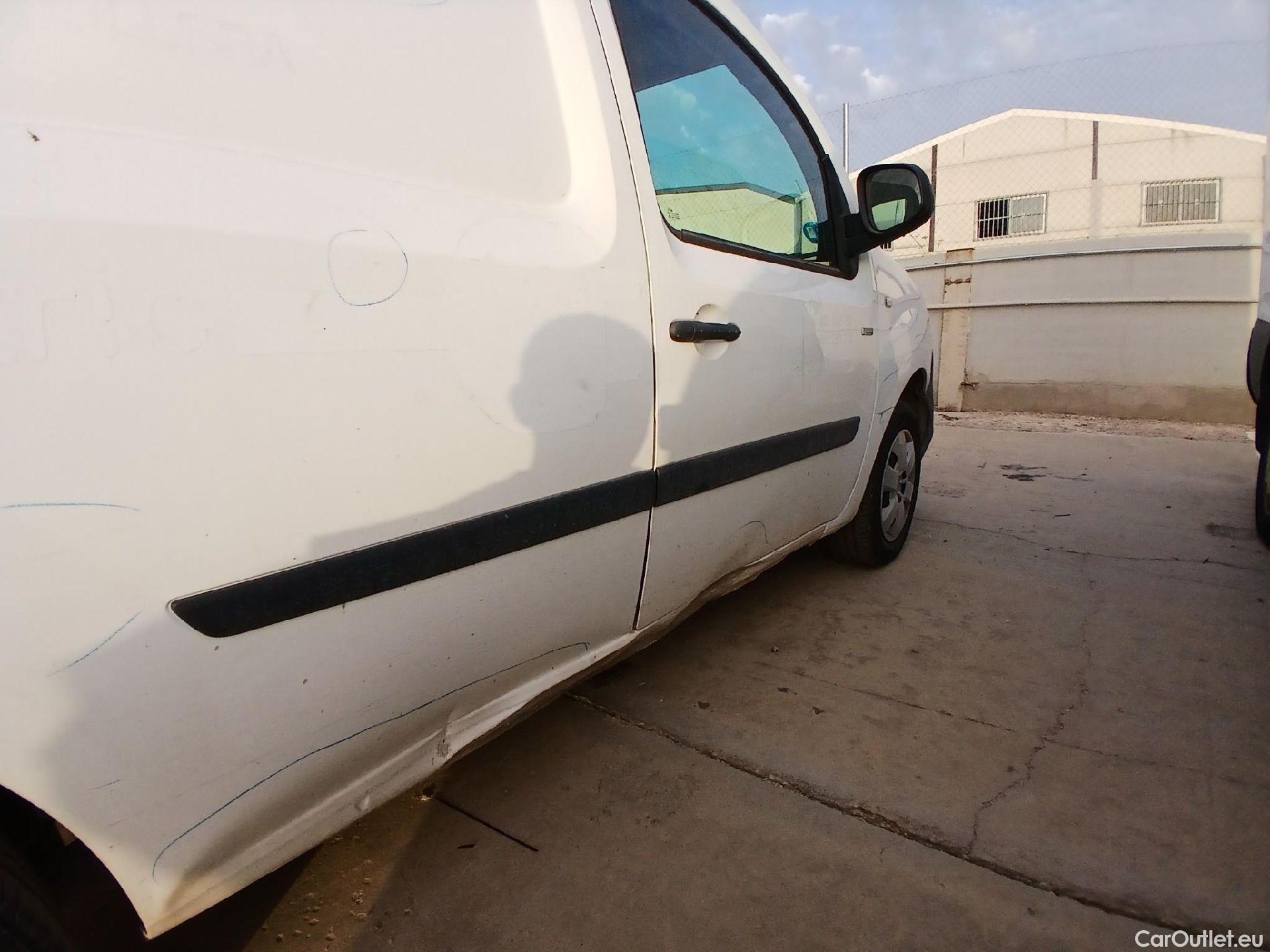  Renault  Kangoo RENAULT  Z.E./2013/3P/furgón derivado de turismo Z.E. Flexi #39