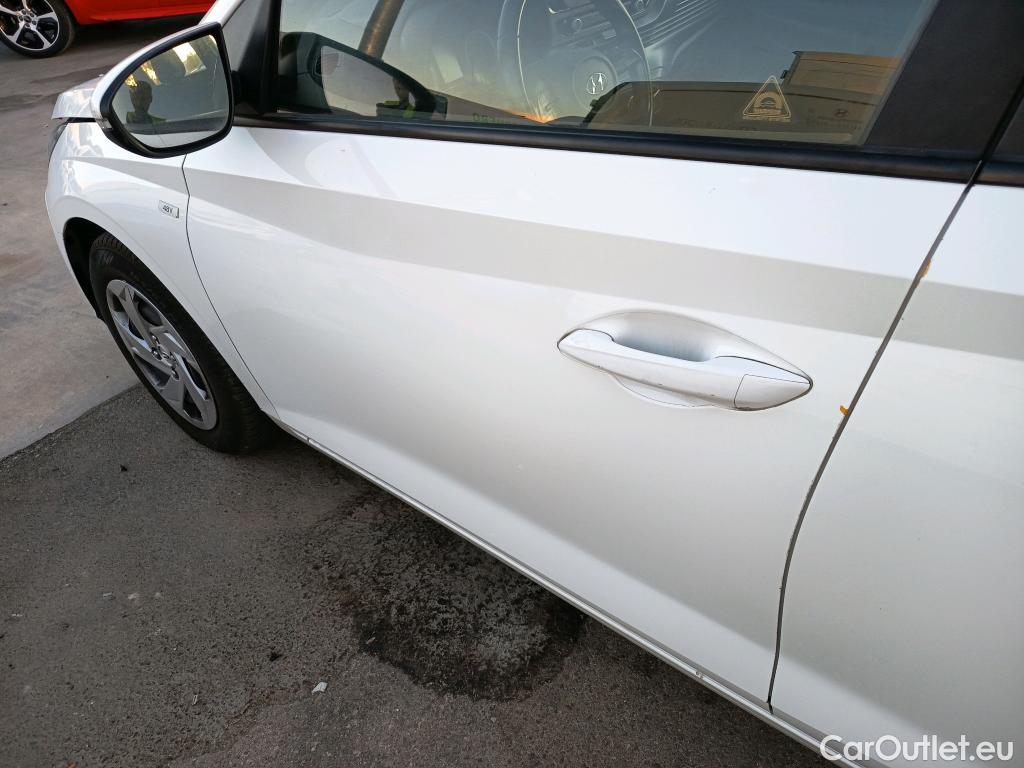  Hyundai  i20 HYUNDAI  / 2020 / 5P / berlina con portón 1.0 TGDI 74kW (100CV) 48V Essence #27