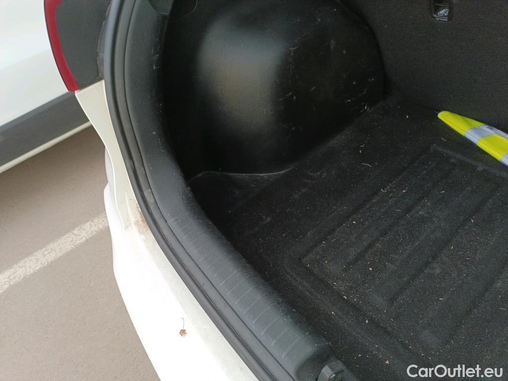  KIA  Niro KIA  / 2019 / 5P / crossover 1.6 GDi HEV 104kW (141CV) Drive #11