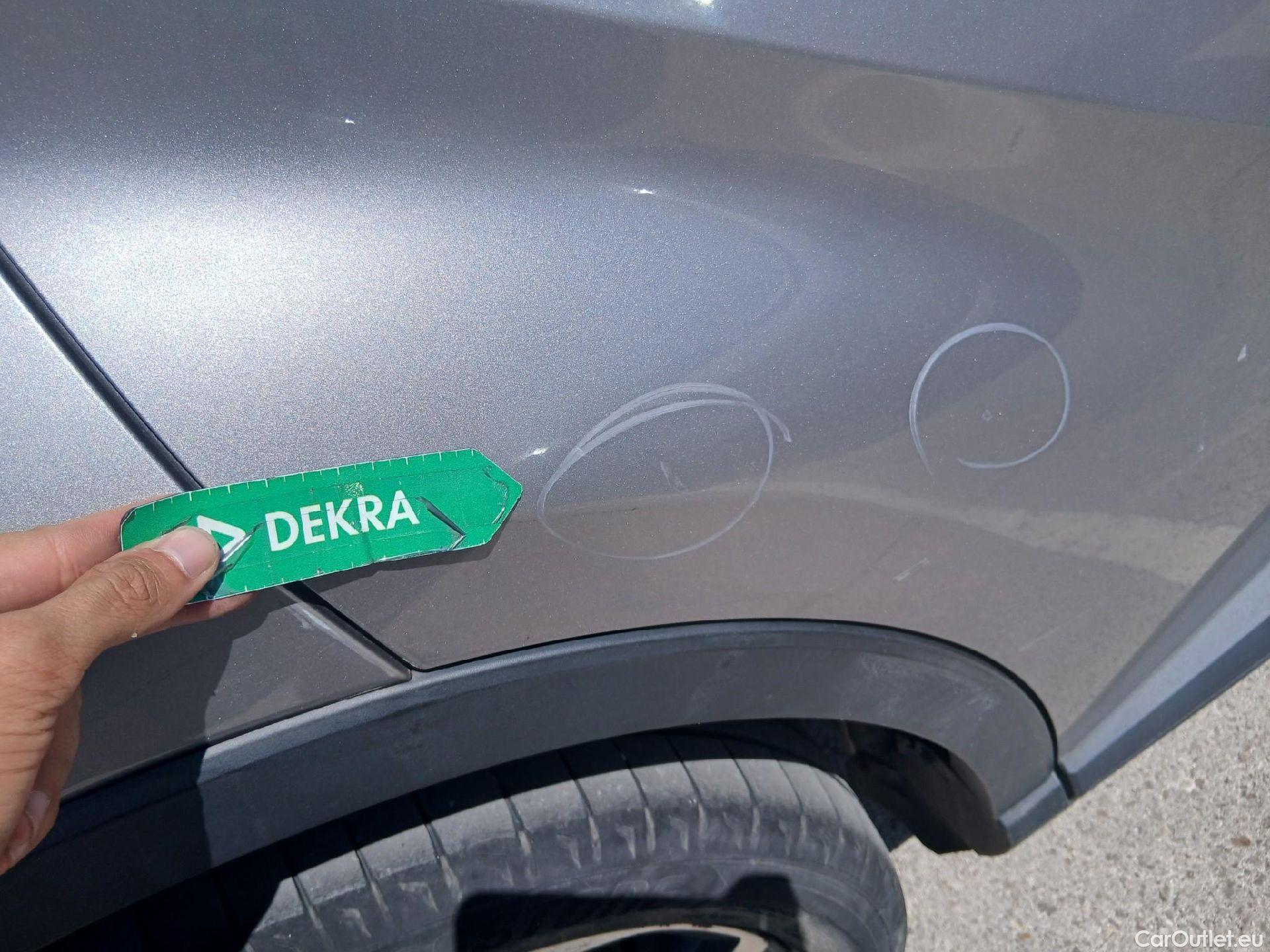  Toyota  C-HR TOYOTA  / 2016 / 5P / todoterreno 1.8 125H Advance (CX) #41
