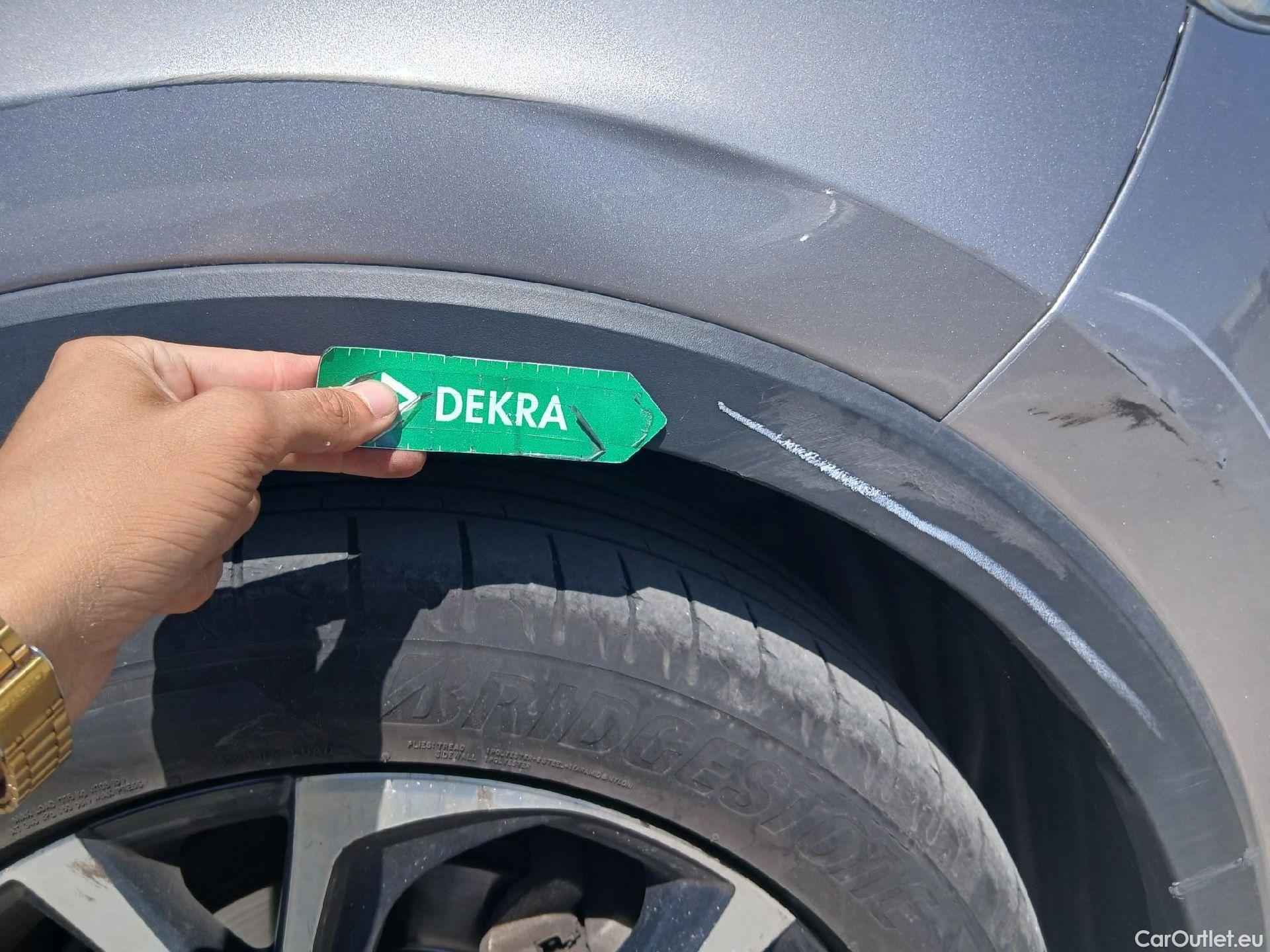  Toyota  C-HR TOYOTA  / 2016 / 5P / todoterreno 1.8 125H Advance (CX) #46