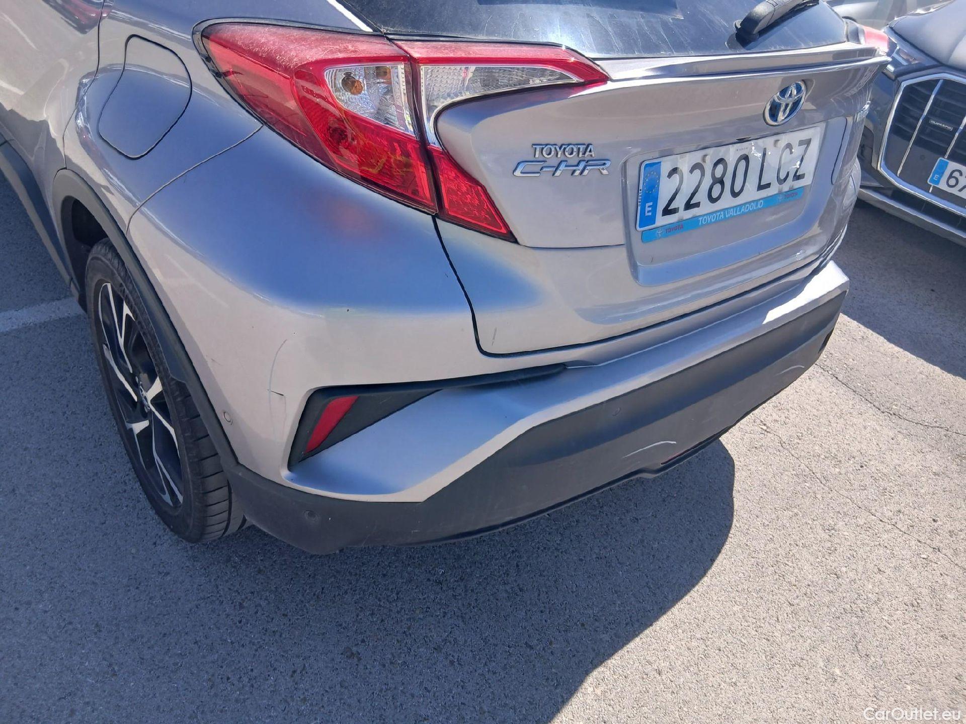  Toyota  C-HR TOYOTA  / 2016 / 5P / todoterreno 1.8 125H Advance (CX) #28