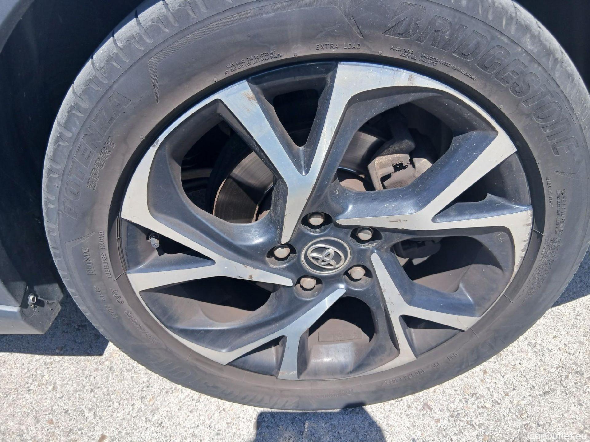  Toyota  C-HR TOYOTA  / 2016 / 5P / todoterreno 1.8 125H Advance (CX) #48