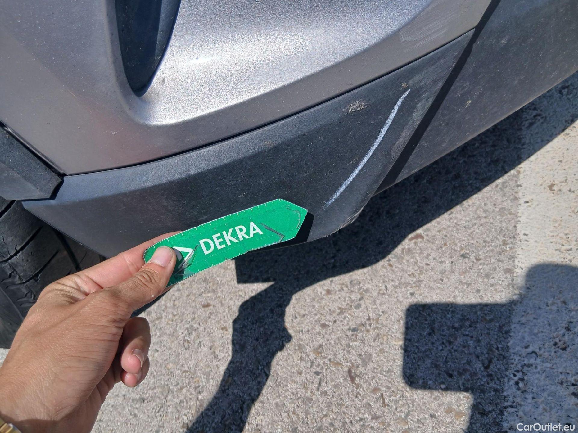  Toyota  C-HR TOYOTA  / 2016 / 5P / todoterreno 1.8 125H Advance (CX) #9