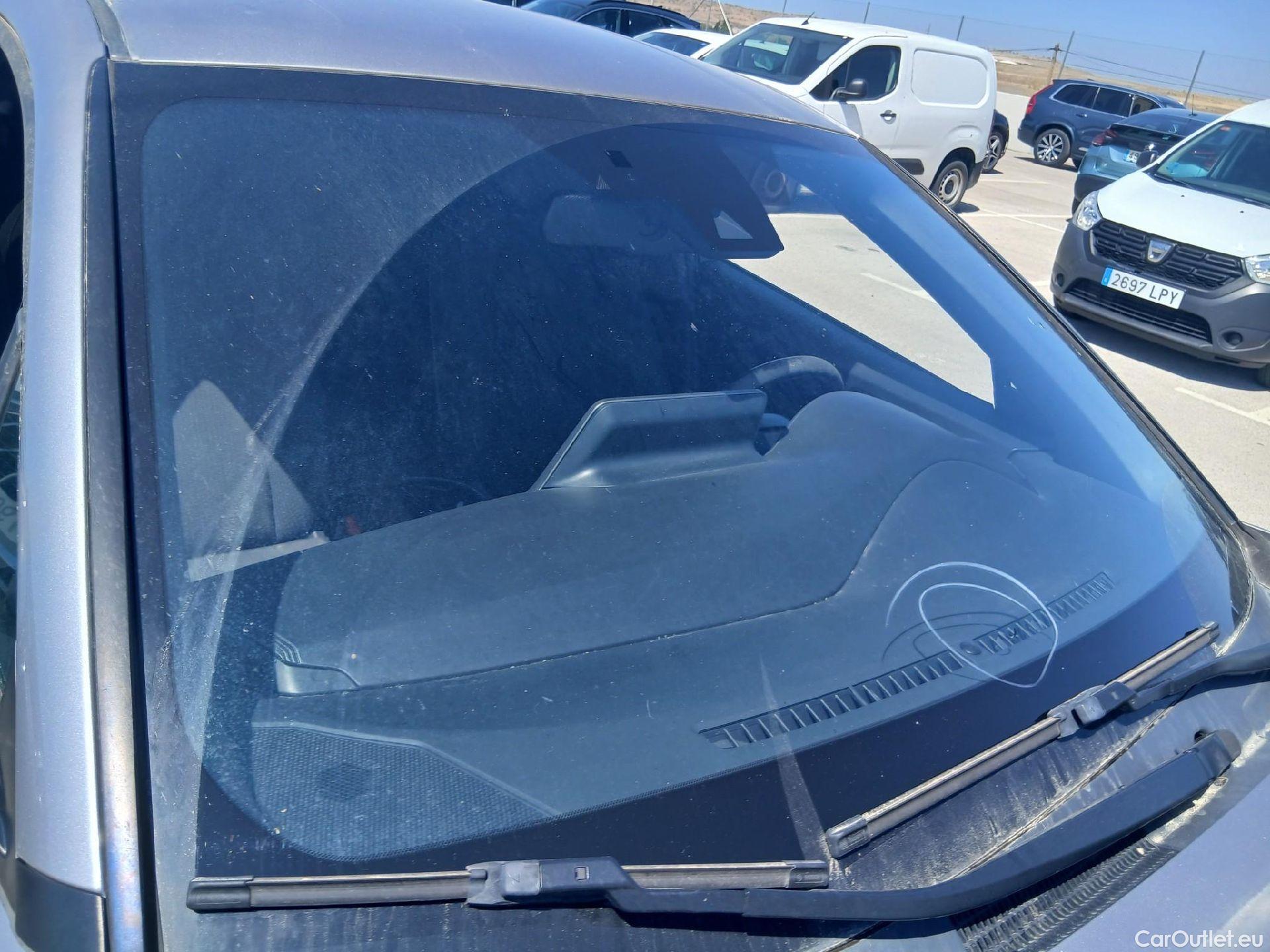  Toyota  C-HR TOYOTA  / 2016 / 5P / todoterreno 1.8 125H Advance (CX) #5