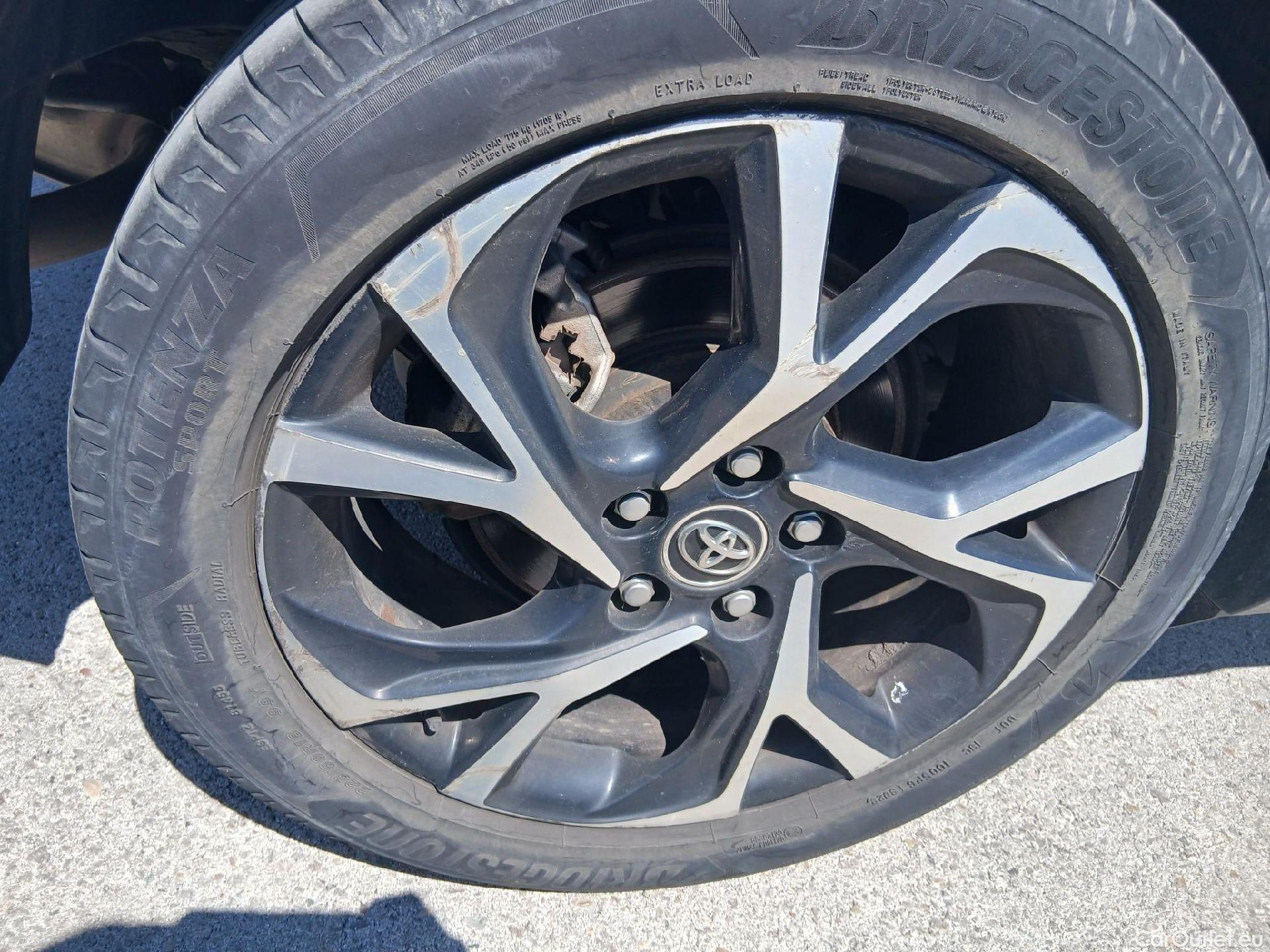  Toyota  C-HR TOYOTA  / 2016 / 5P / todoterreno 1.8 125H Advance (CX) #37