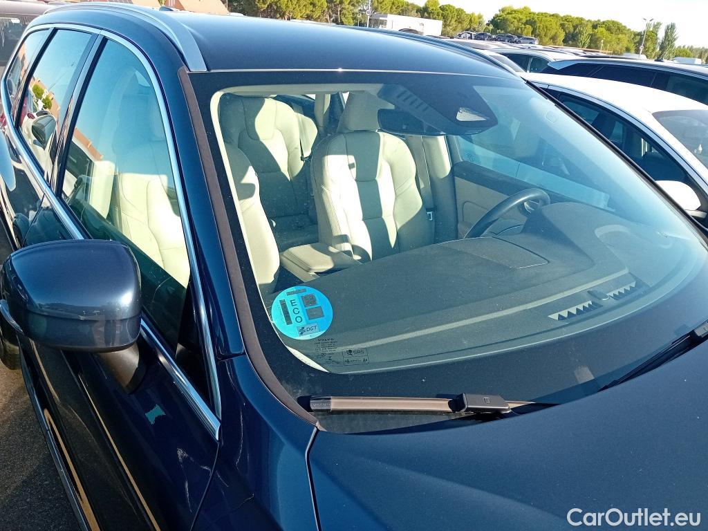  Volvo  XC60 VOLVO  / 2017 / 5P / todoterreno 2.0 B4 D Plus Bright Auto #1
