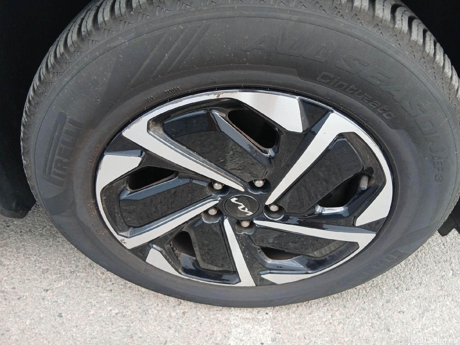  KIA  Sportage KIA  / 2022 / 5P / todoterreno 1.6 T-GDi 110kW (150CV) Drive 4x2 (AC2) #29