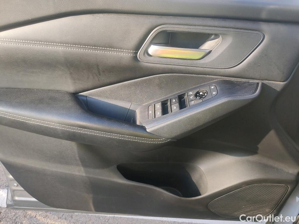  Nissan  Qashqai NISSAN  / 2021 / 5P / todoterreno DIG-T 116kW (158CV) mHEV Xtronic Acenta (AC8) #24