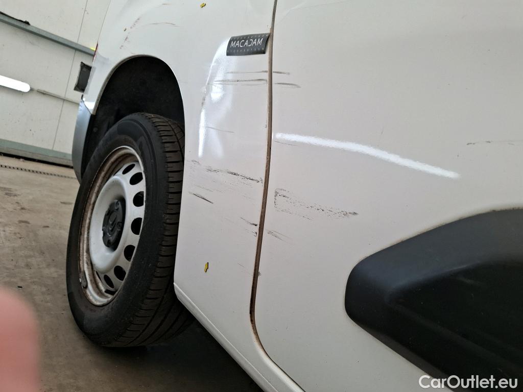  Citroen  Berlingo  Fourgon Club XL 950 1.5 BlueHDi 100CV BVM5 E6dT #8
