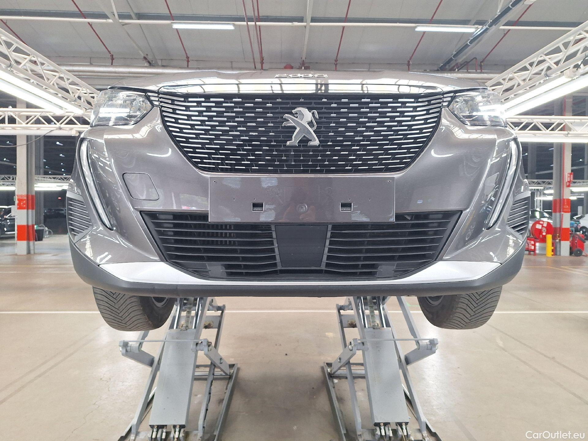  Peugeot  2008 Peugeot,  '19, Peugeot  1.5 BlueHDi 96kW S&S EAT8 Allure Pack #29