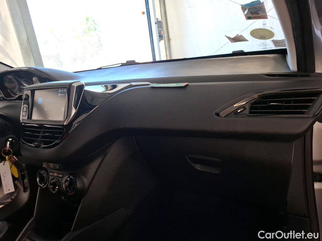  Peugeot  208  Affaire Premium Pack 1.5 HDi 100CV BVM5 E6dT #44