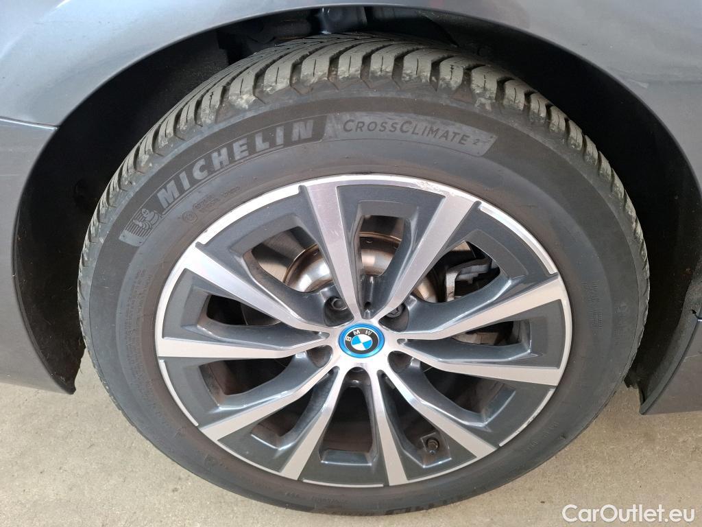 Bmw  Serie 3 BMW Série 3 Touring / 2019 / 5P / Break 320e 204ch Business Design BVA8 Hybride #7