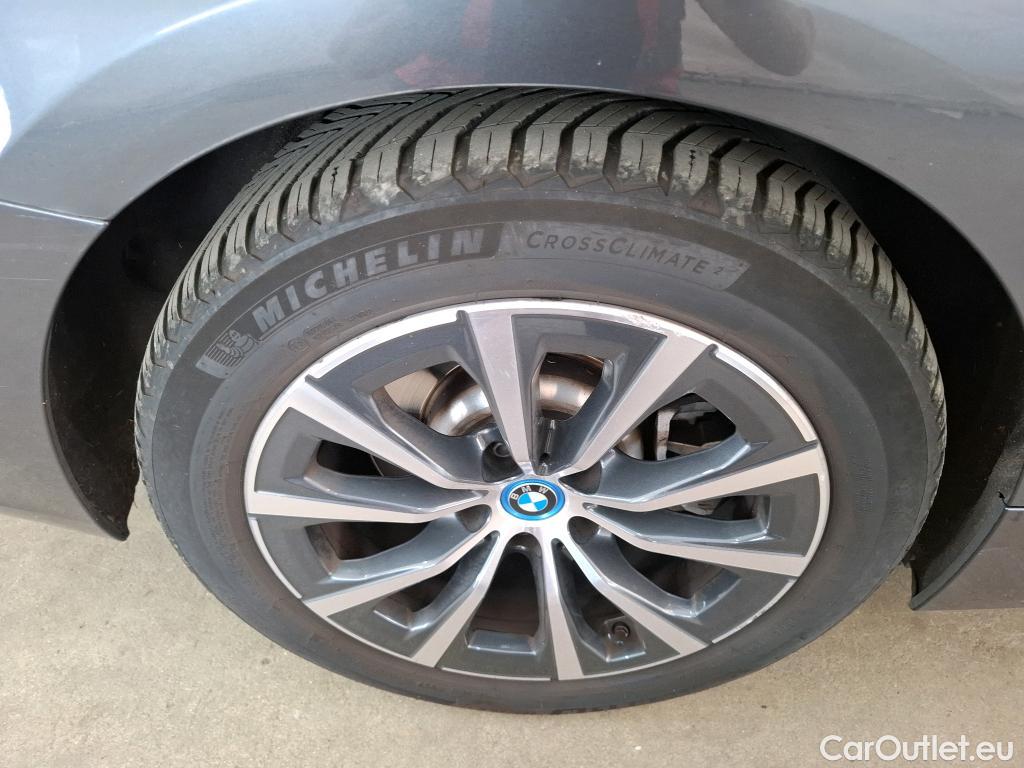  Bmw  Serie 3 BMW Série 3 Touring / 2019 / 5P / Break 320e 204ch Business Design BVA8 Hybride #6