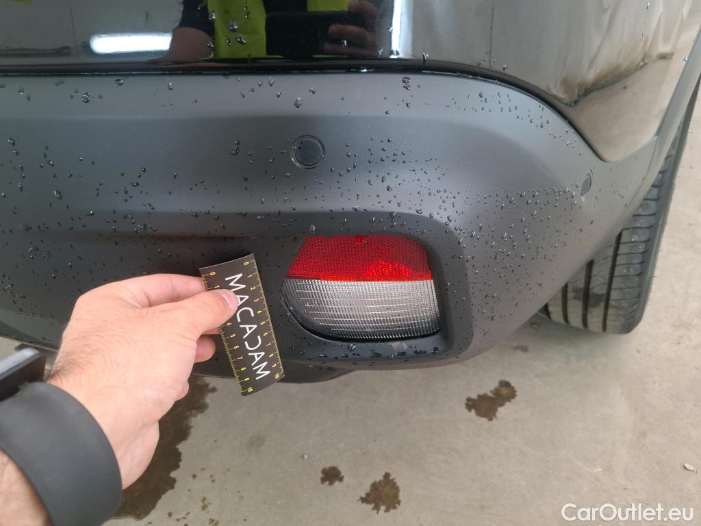 Citroen  C4 CITROEN  X / 2022 / 4P / Berline PureTech 130 S&S EAT8 Shine #20