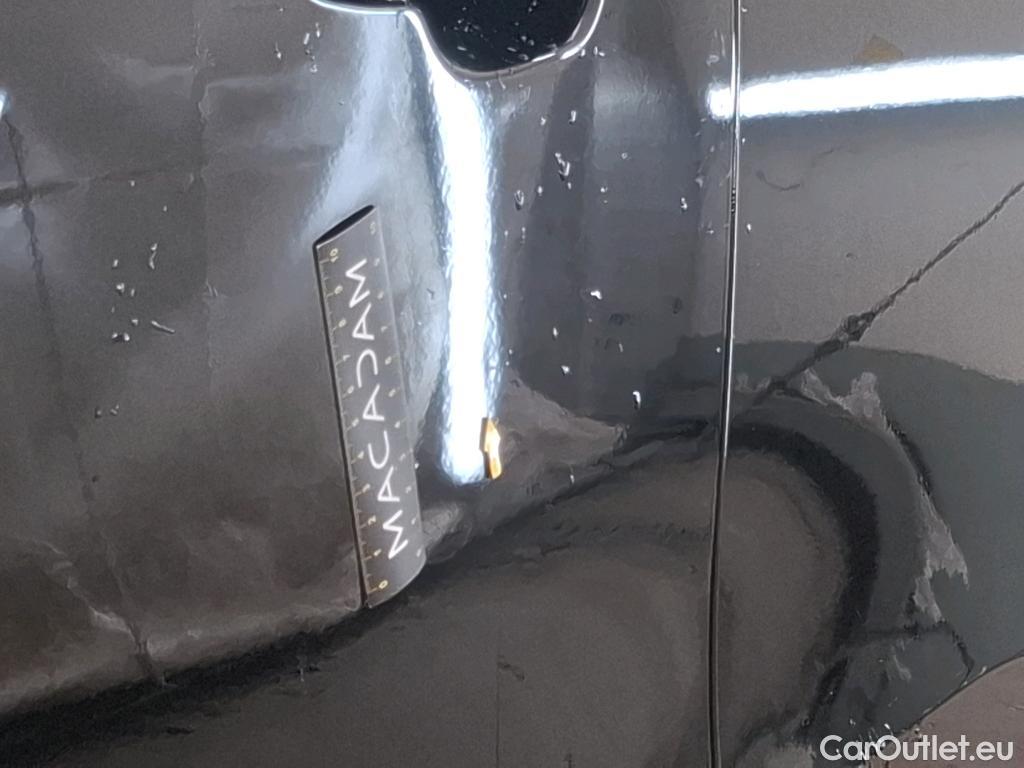  Citroen  C4 CITROEN  X / 2022 / 4P / Berline PureTech 130 S&S EAT8 Shine #10