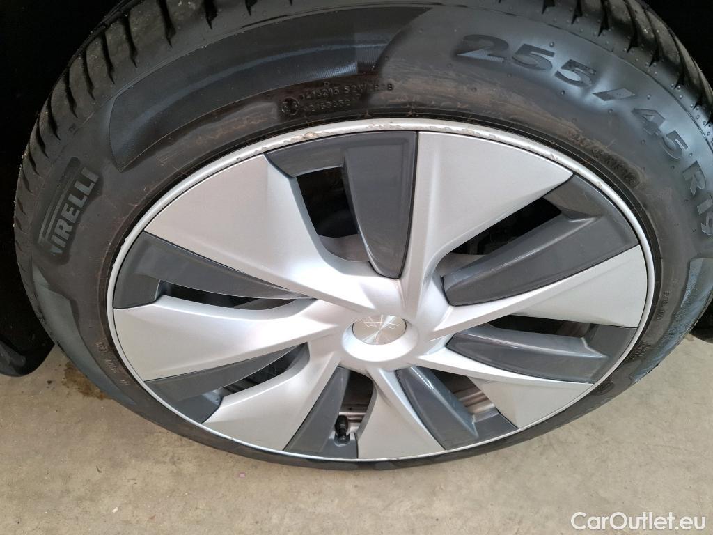  Tesla  Model Y TESLA  / 2021 / 5P / SUV RWD #32