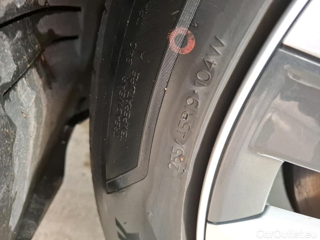  Tesla  Model Y TESLA  / 2021 / 5P / SUV RWD #9
