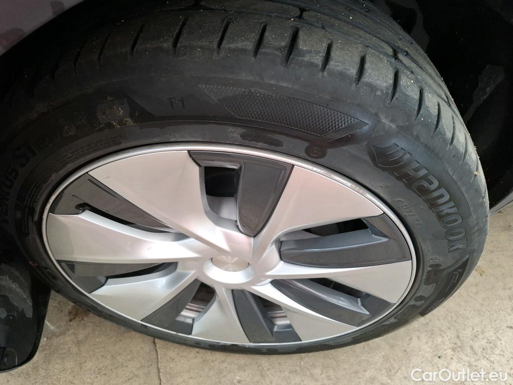  Tesla  Model Y TESLA  / 2021 / 5P / SUV RWD #6