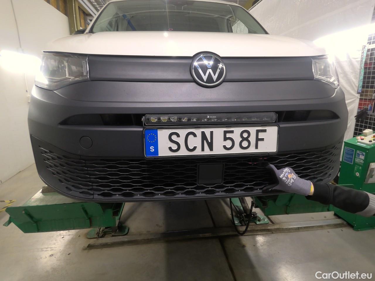  Volkswagen  Caddy  Cargo Maxi TDI 90 Aut #10