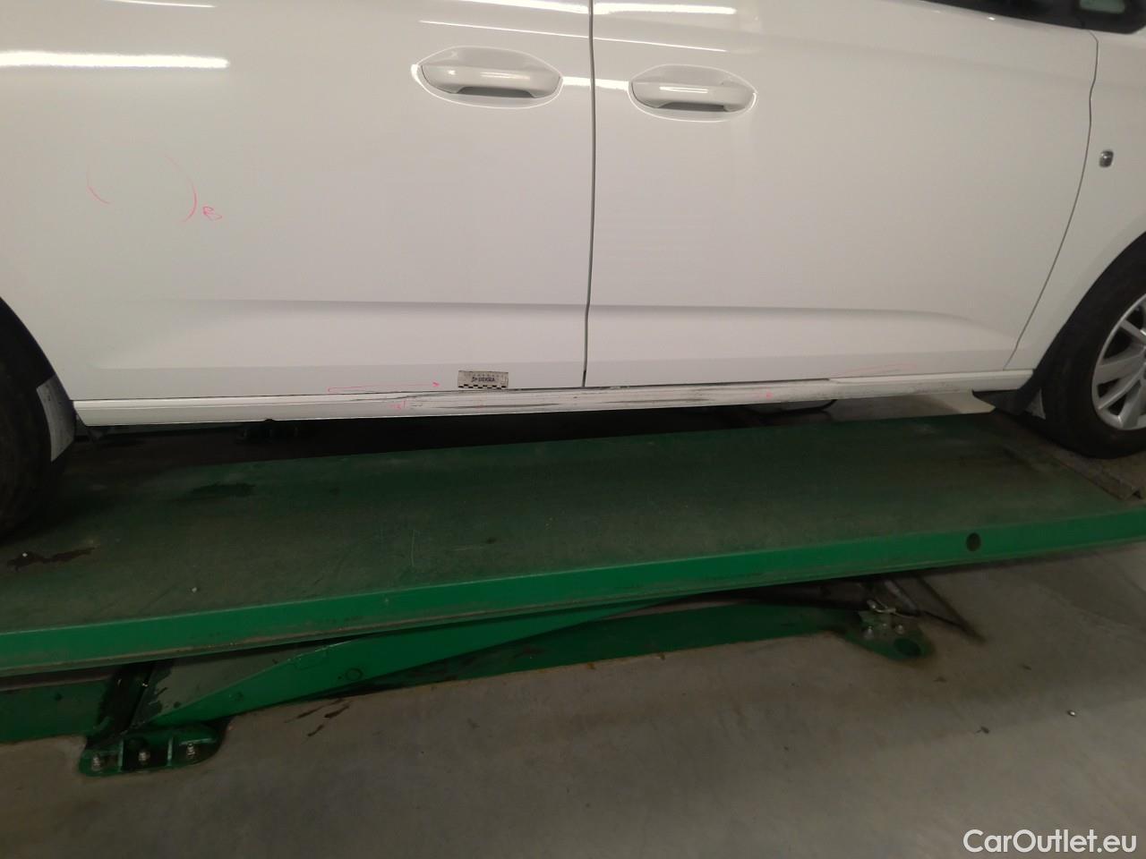  Volkswagen  Caddy  Cargo Maxi TDI 90 Aut #4