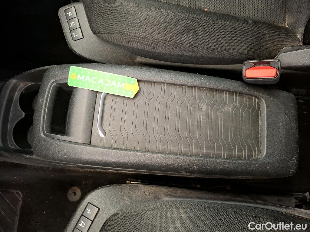  Citroen  C4 Grand Picasso /Spacetourer Shine 1.5 BlueHDi 130CV BVA8 E6d/Vo Repeint en Rouge / Teinte SIV Blanc Banquise/ #106