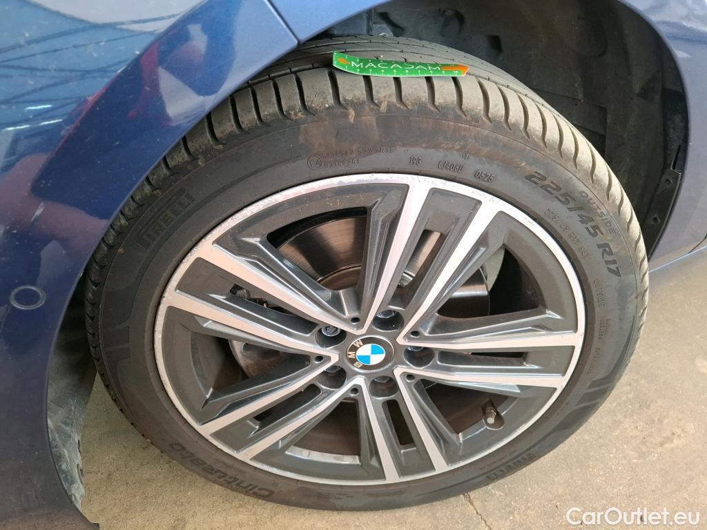  Bmw  Serie 1 BMW Série 1 / 2019 / 5P / Berline 1.5 118I DKG7 Business Design #18