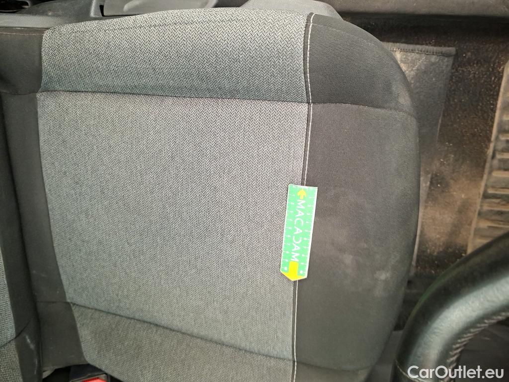  Citroen  C4  Berline Feel 1.2 PureTech 130CV BVM6 6E #10