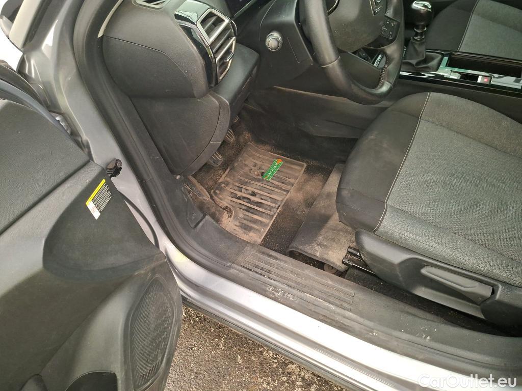  Citroen  C4  Berline Feel 1.2 PureTech 130CV BVM6 6E #6