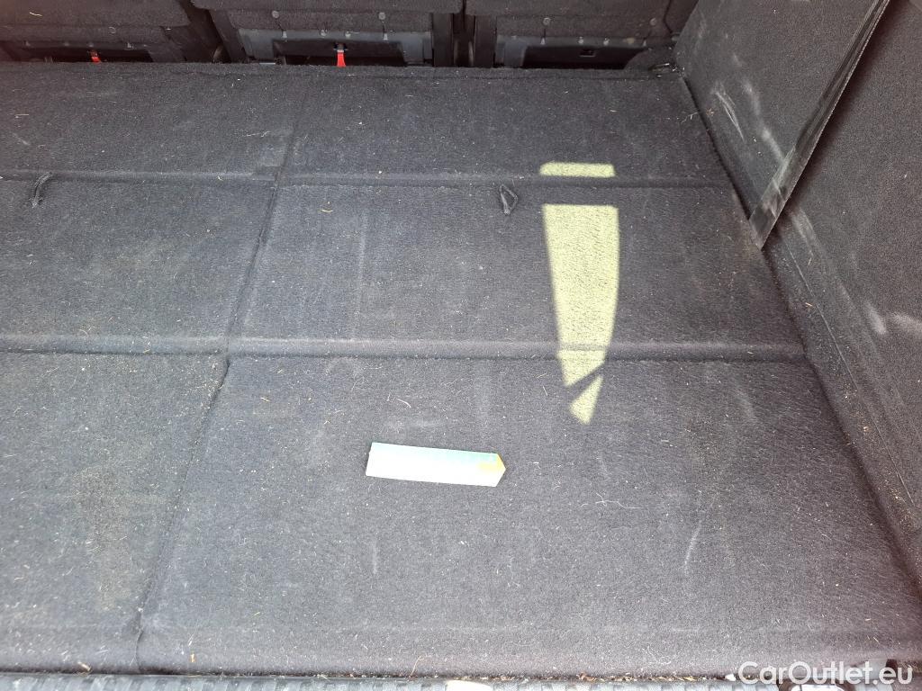 Citroen  C4 Grand Picasso /Spacetourer Shine 1.5 BlueHDi 130CV BVA8 E6d/Vo Repeint en Rouge / Teinte SIV Blanc Banquise/ #187