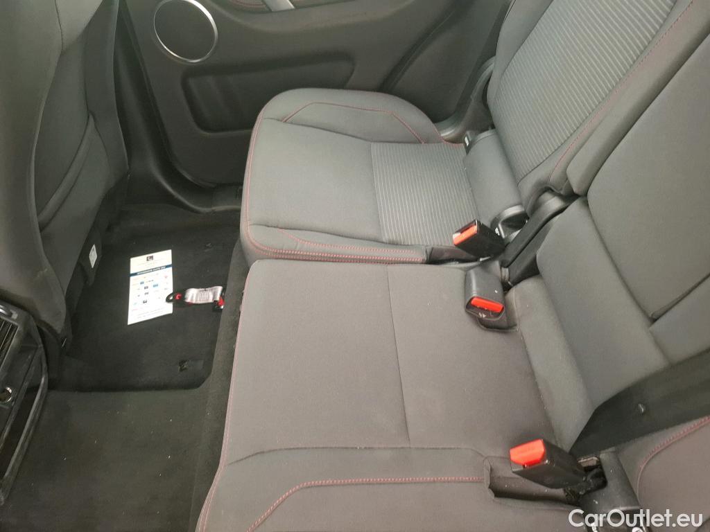  Land Rover  Discovery LAND ROVER  Sport / 2019 / 5P / SUV 1.5 P300e PHEV AUTO 4WD R-Dynamic #22