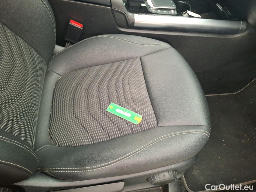  Mercedes  GLA MERCEDES-BENZ  / 2020 / 5P / SUV  200 D BUSINESS LINE DCT #29