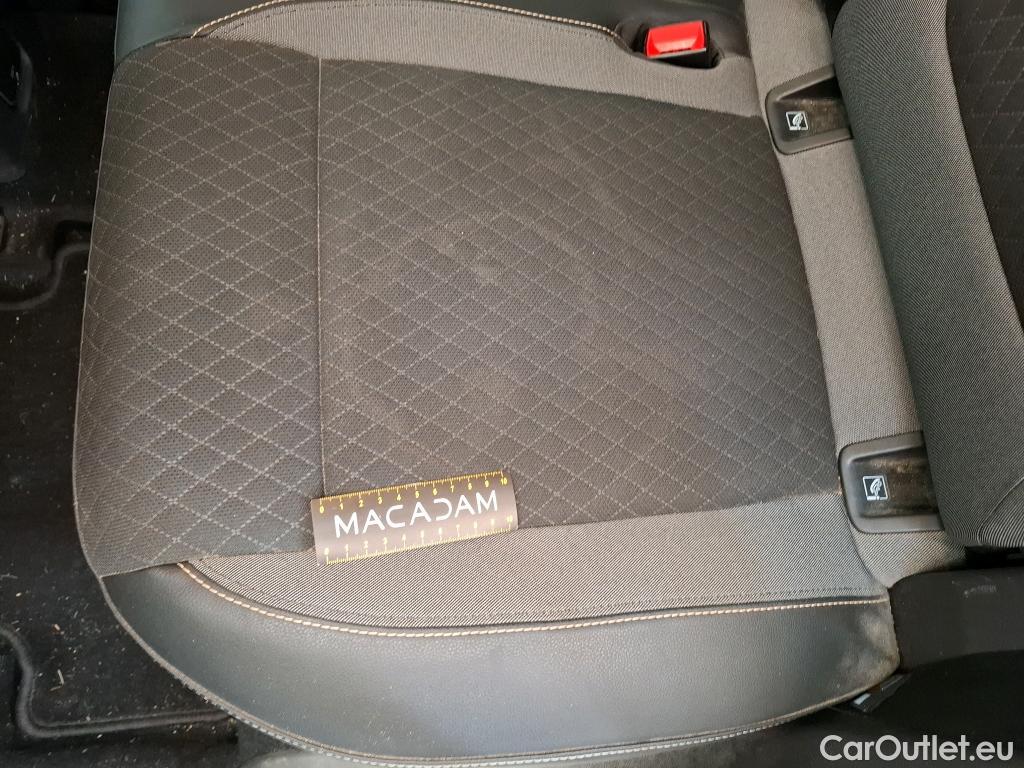  Opel   Grandland X Grandland X Elegance Business 1.5 130CV BVA8 E6d #12