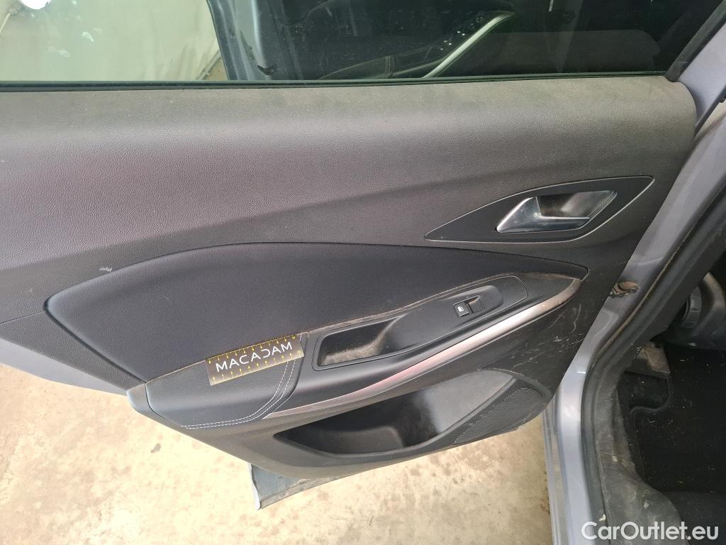  Opel   Grandland X Grandland X Elegance Business 1.5 130CV BVA8 E6d #1