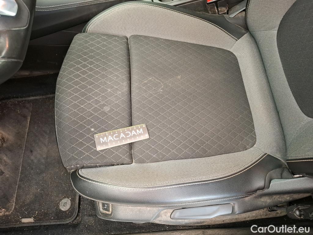  Opel   Grandland X Grandland X Elegance Business 1.5 130CV BVA8 E6d #11