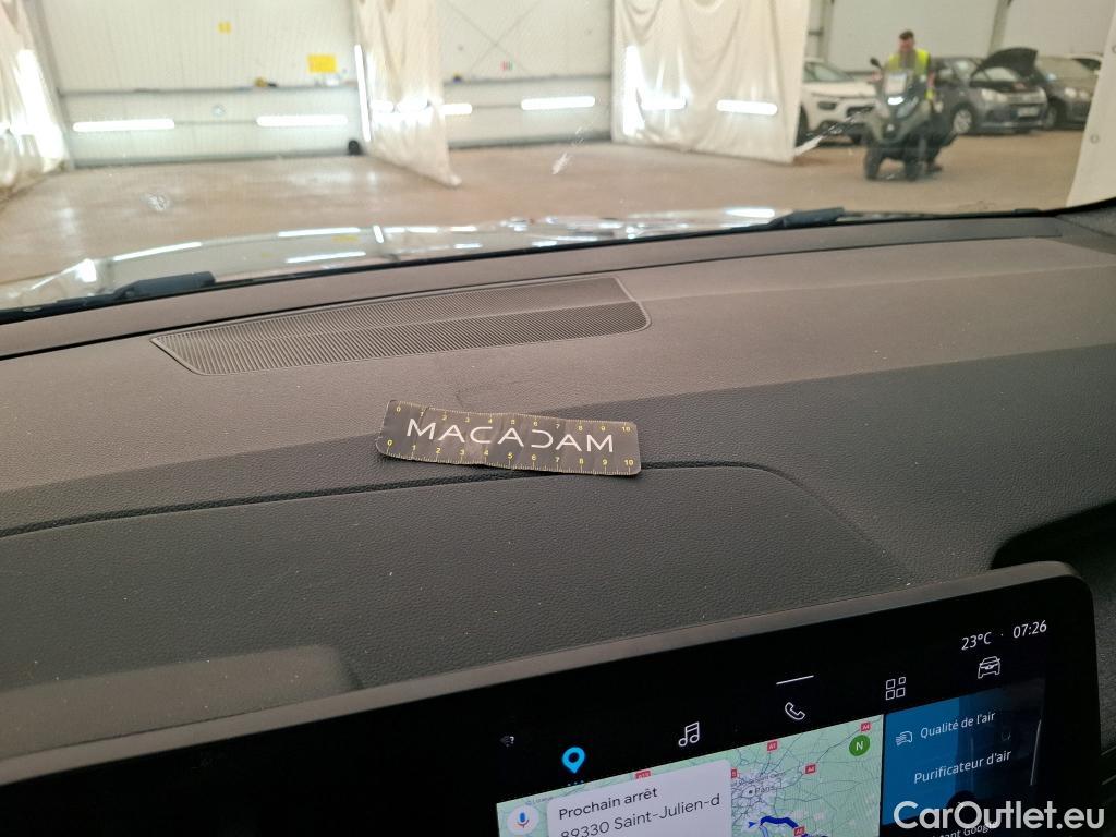  Renault  Austral RENAULT  / 2022 / 5P / Crossover EVOLUTION MILD HYBRID ADVANCED 130 #11