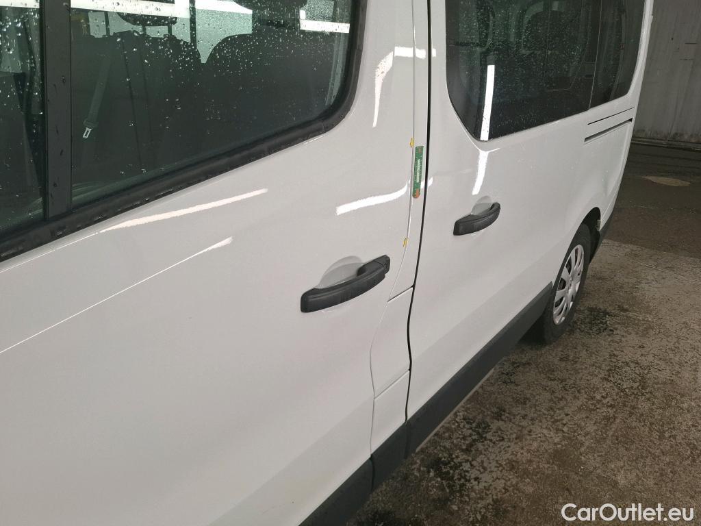  Renault  Trafic RENAULT  4p Combi Zen L1 Energy dCi 95 8 places #1