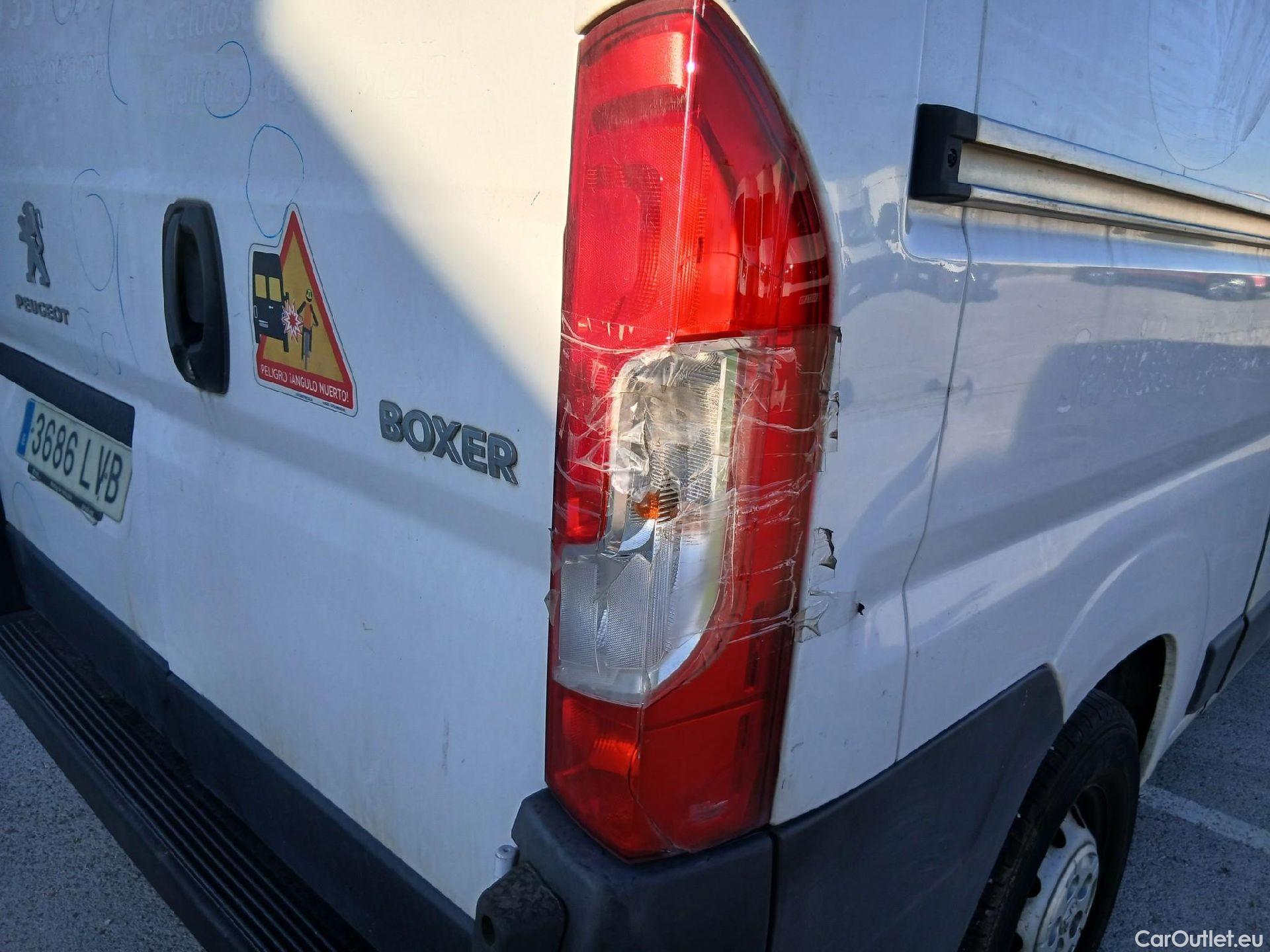  Peugeot  Boxer PEUGEOT  / 2014 / 4P / furgón 335 L2 H2 BHDI 103kW (140CV) S&S 6 V. M #37