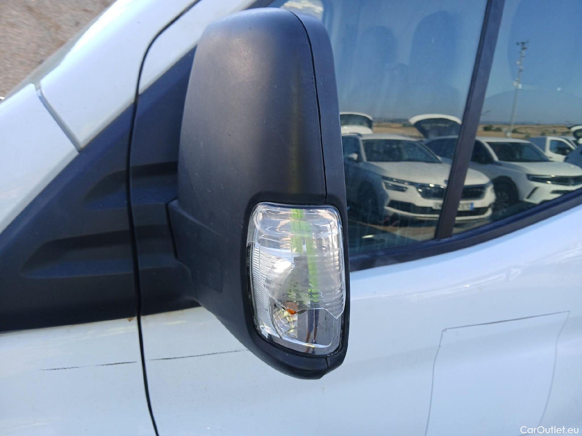  Ford  Transit FORD  / 2013 / 4P / furgón 350 136kW L3H2 Van Trend RWD #8