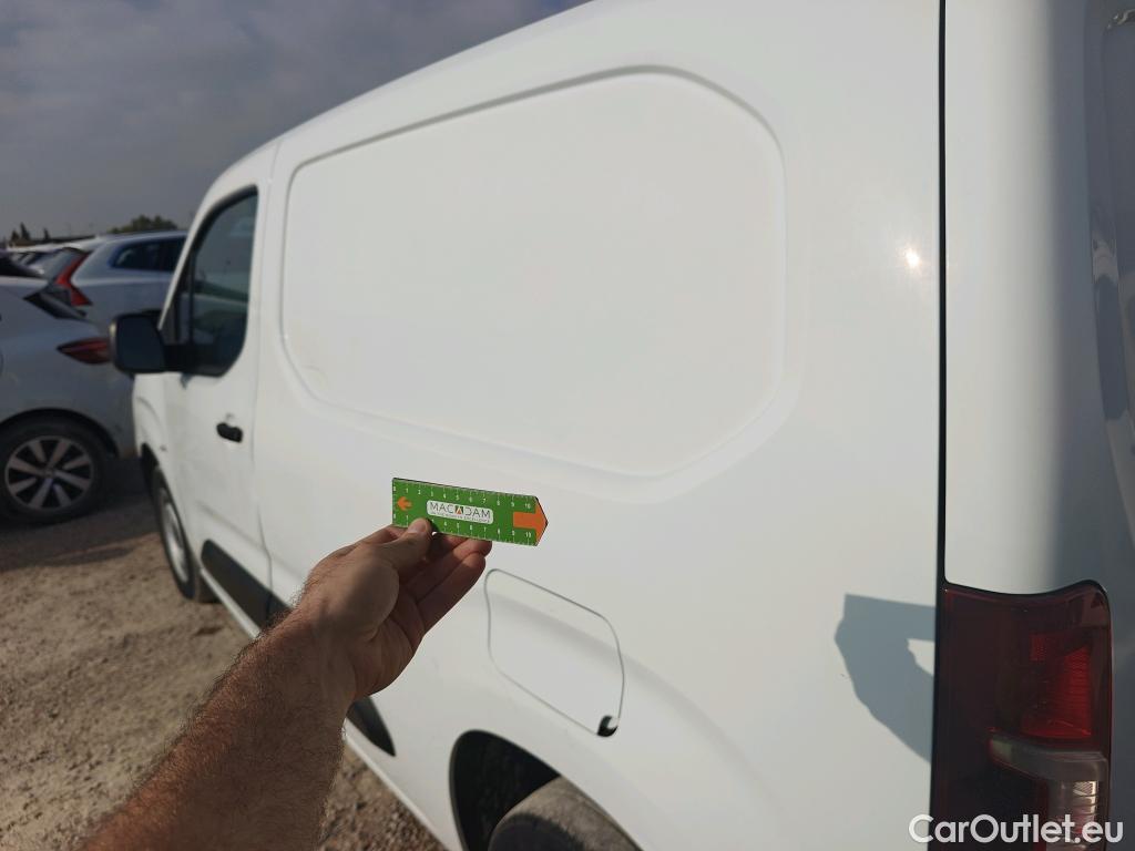  Peugeot  Partner PEUGEOT  / 2018 / 4P / furgón derivado de turismo Premium Standard 600kg BlueHDi 73kW #8