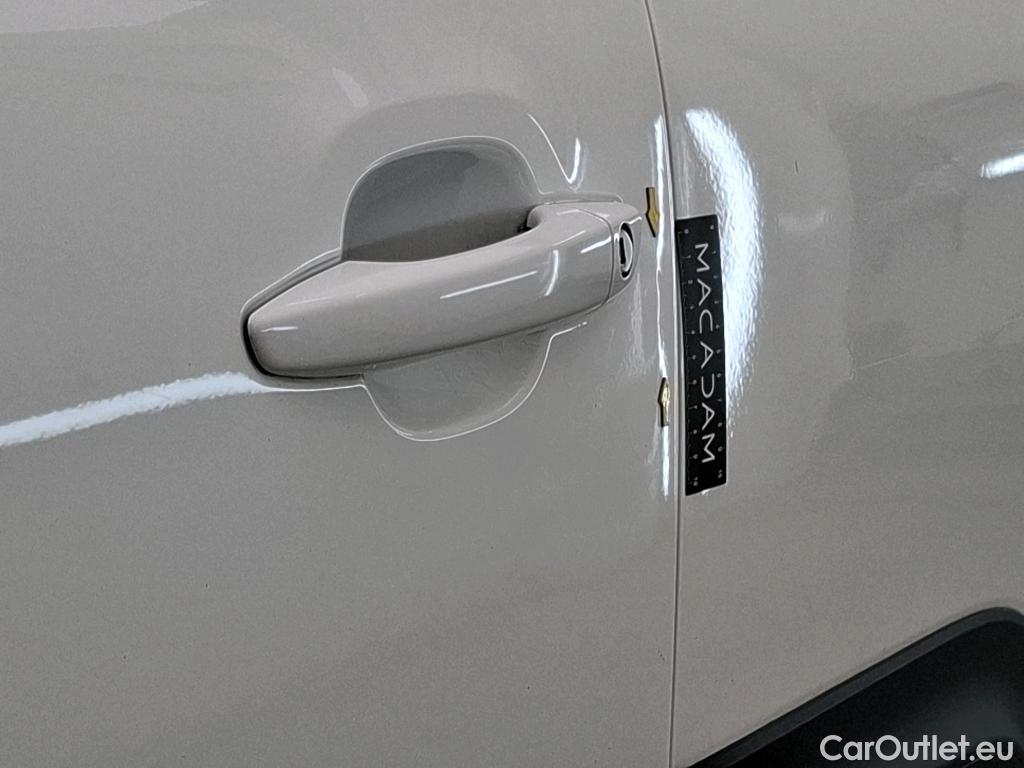  Citroen  C3  Société Feel 1.5 BlueHDI 100CV BVM6 E6d #20
