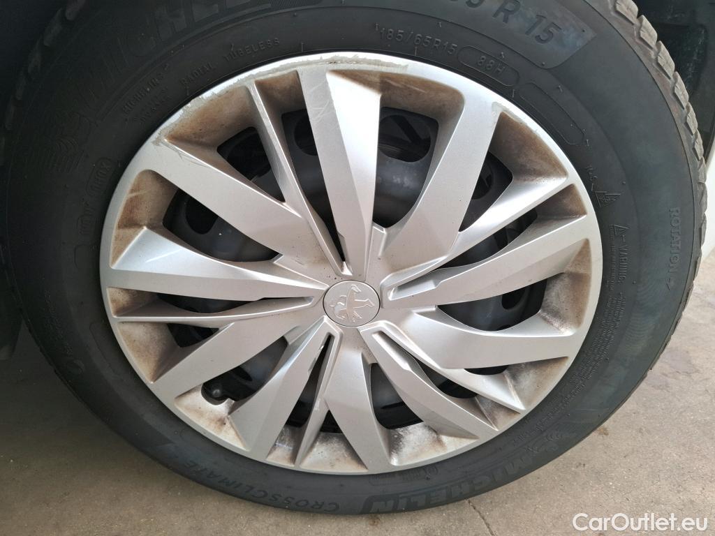  Peugeot  208  Premium 1.5 HDi 100CV BVM6 E6d #23