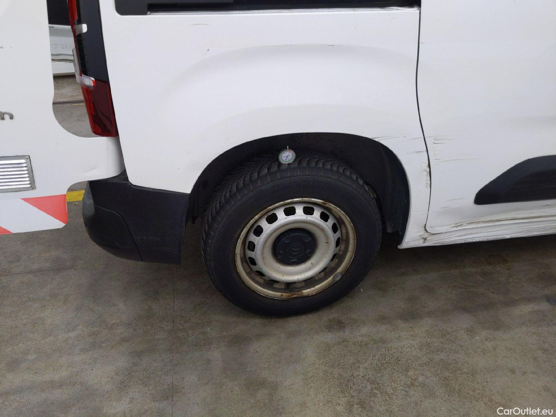  Citroen  Berlingo  Fourgon Club M 650 1.5 BlueHDi 75CV BVM5 E6dT #25