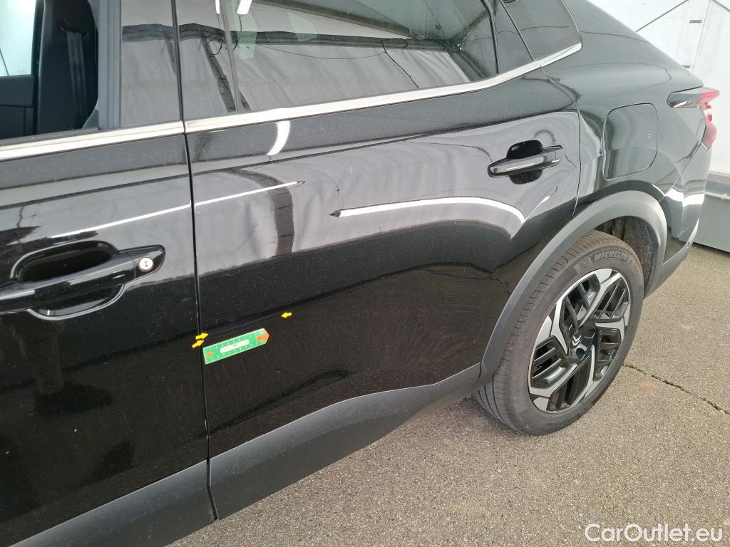  Citroen  C4 CITROEN  X / 2022 / 4P / Berline PureTech 130 S&S EAT8 Shine #1