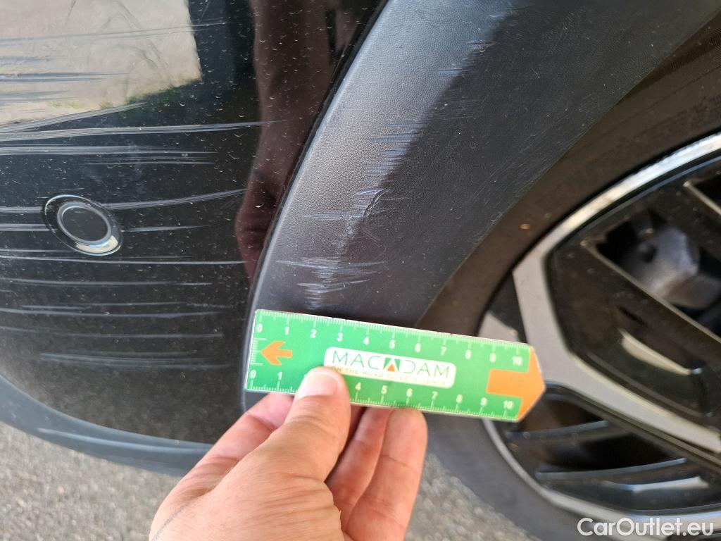  Citroen  C4 CITROEN  X / 2022 / 4P / Berline PureTech 130 S&S EAT8 Shine #82
