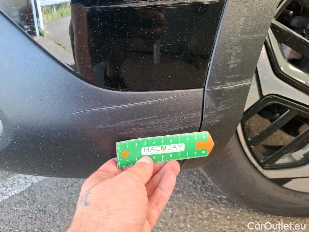  Citroen  C4 CITROEN  X / 2022 / 4P / Berline PureTech 130 S&S EAT8 Shine #52